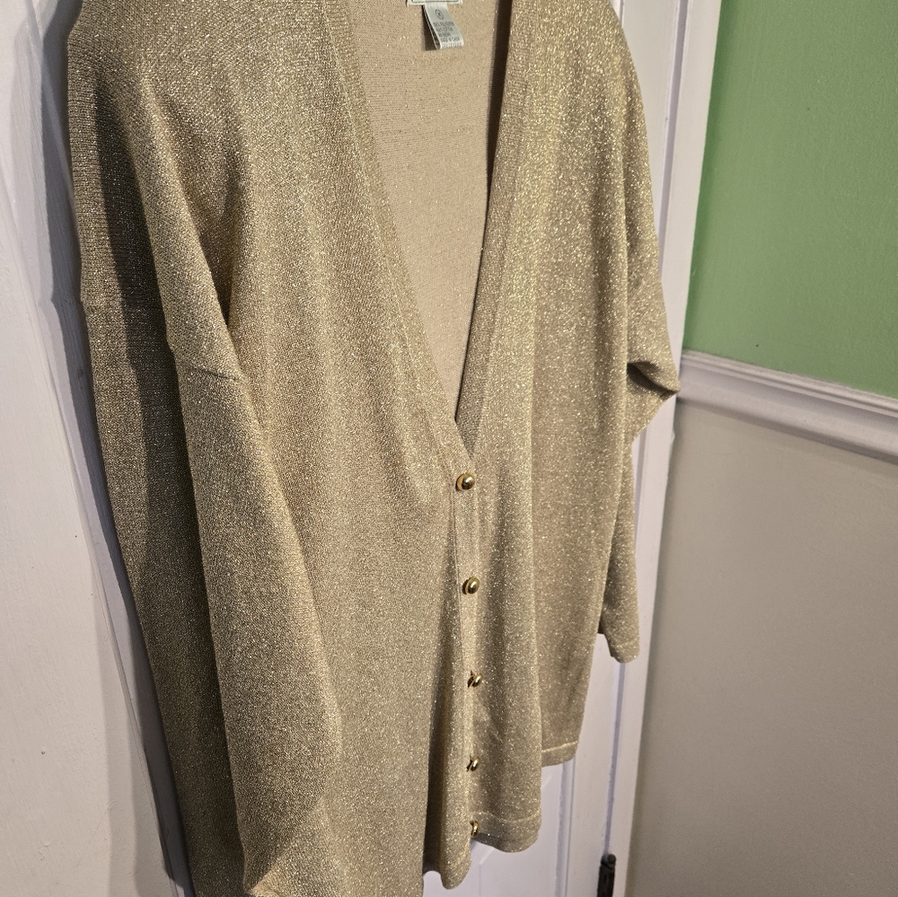 Gold Button-Up Cardigan - Picture 4 of 7